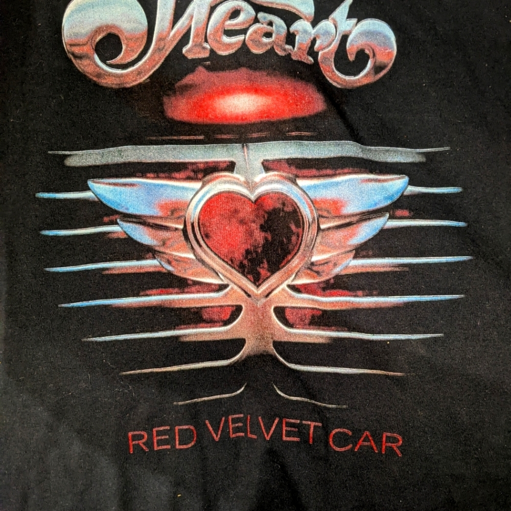 Heart red velvet car shirt